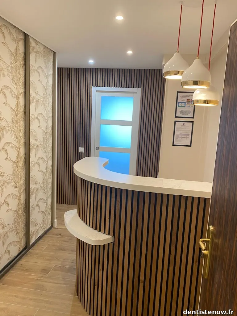 Dr Audrey Del Bourgo