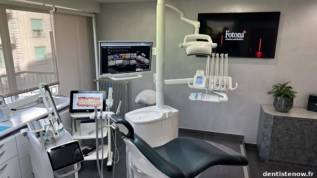 Dr Diana Serban - Chirurgien dentiste