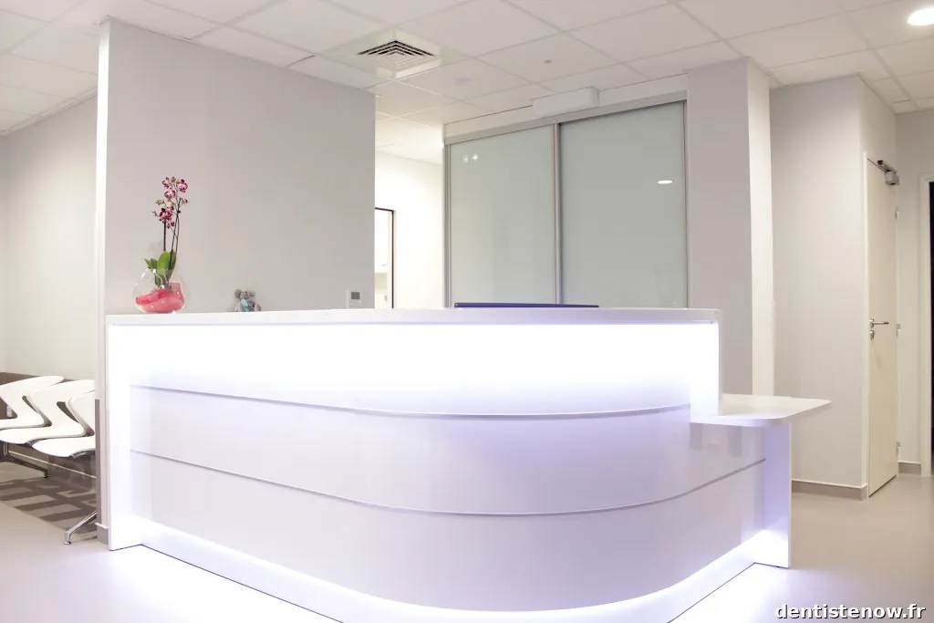 Dr RIEDEL Yann chirurgien dentiste