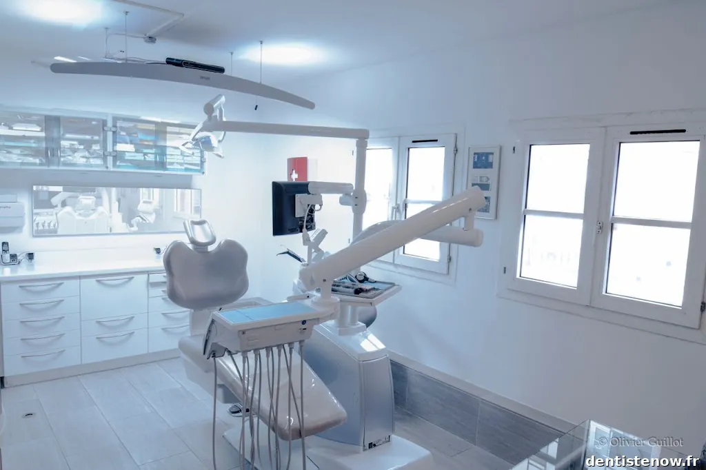 Centre de dentisterie esthetique et implantaire 78