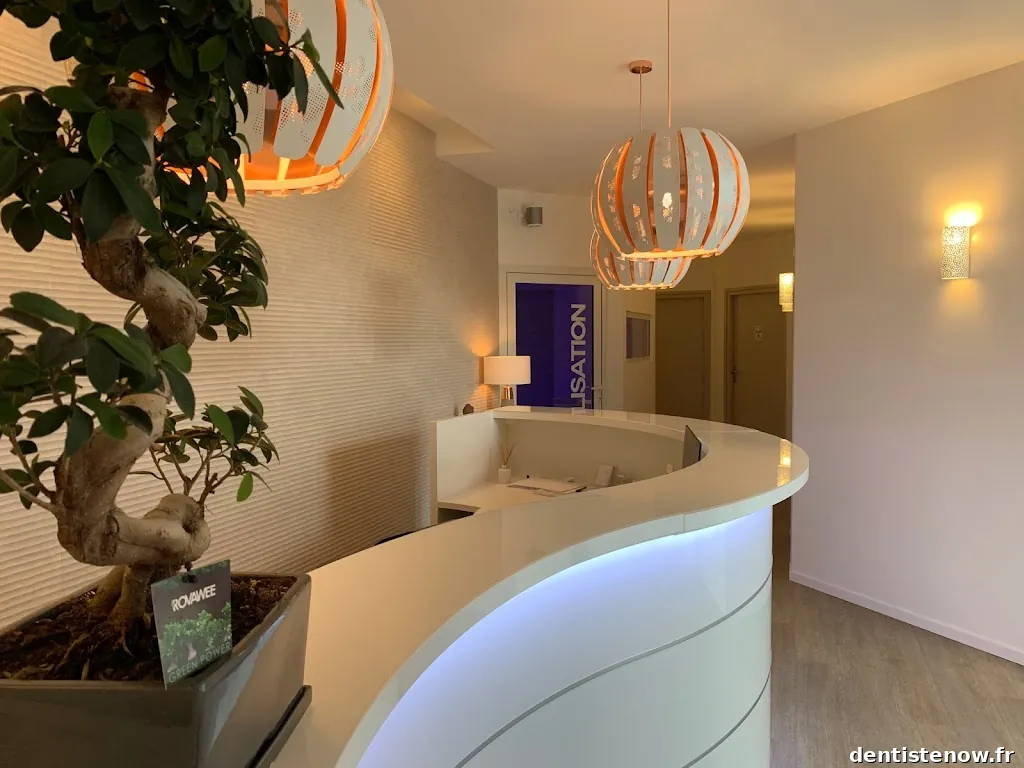 Dr Fiona MORES - Chirurgien-dentiste