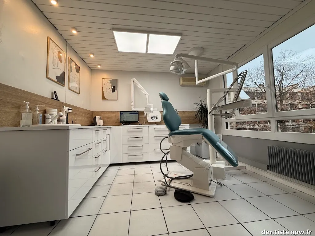 Docteur Carmel Sylvie BOUGNIE - Chirurgien-Dentiste à Saint-Genis-Laval