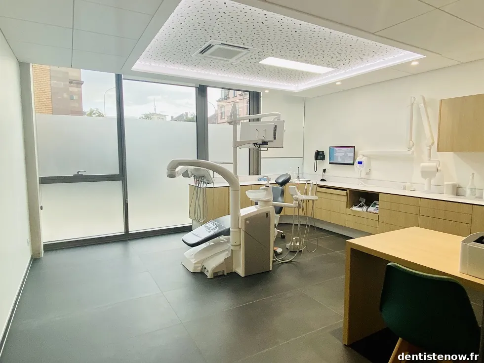 Docteur MEYER Louis Chirurgien dentiste