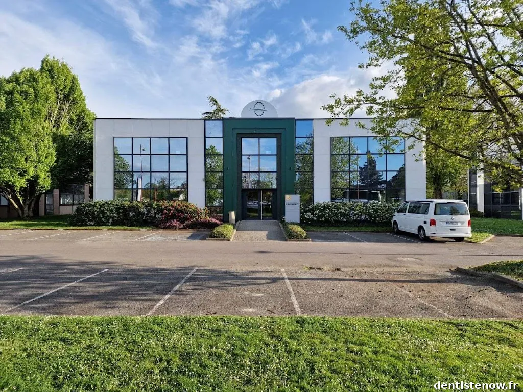 Dr Elisabeth PRUNELLE - Orthodontie Sévigné