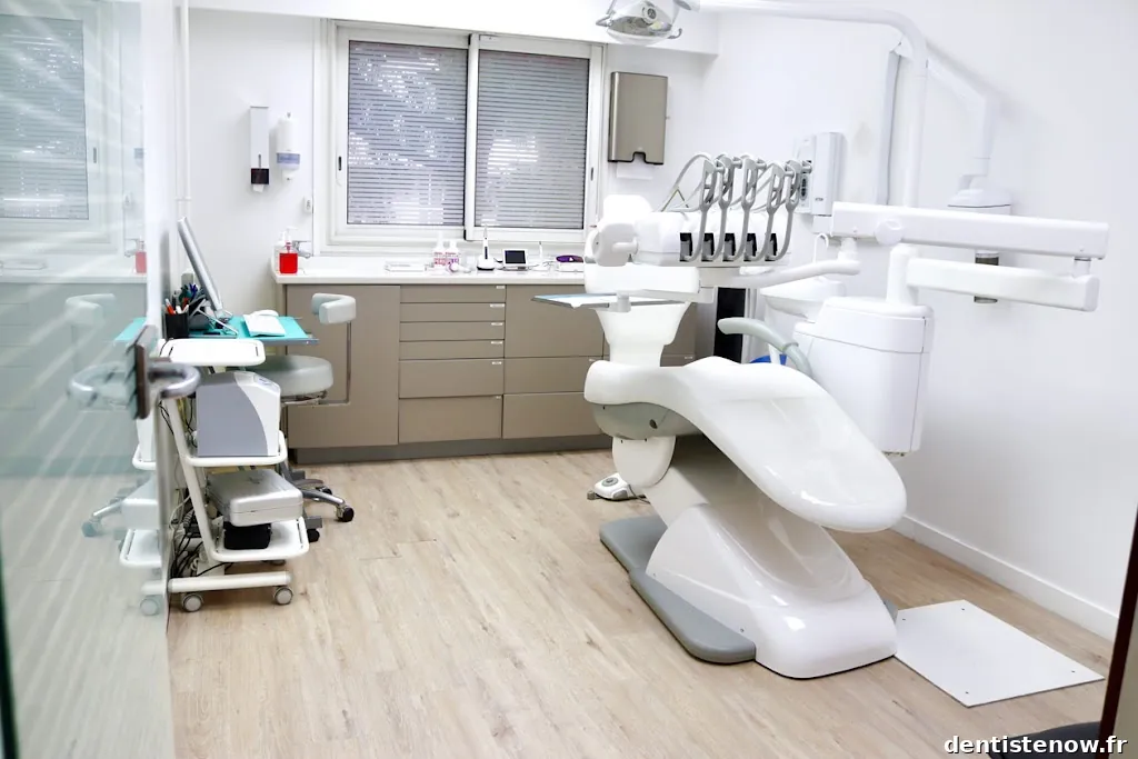 Cobat Cabinet Dentaire | Dr.Batle | Dr.Coch | Dr.Jeudi | Dr.Miranda