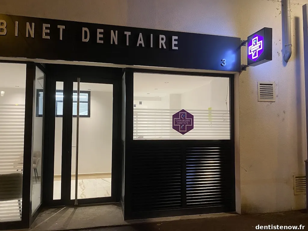 Dr Stéphane Brami - Facettes dentaires - Implant dentaire - Dentiste Issy Les Moulineaux