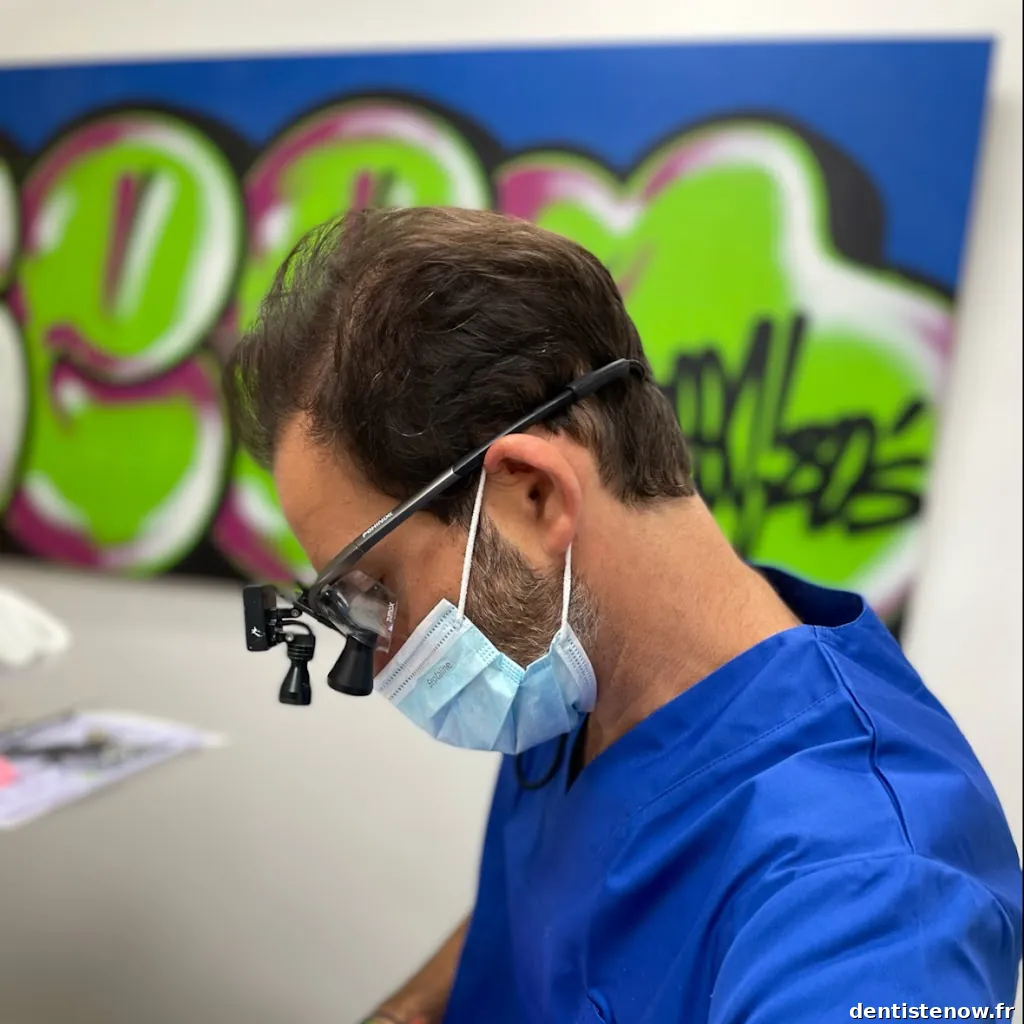 Dr ELLENBERG ERAN cabinet dentaire de la Mairie de Clichy