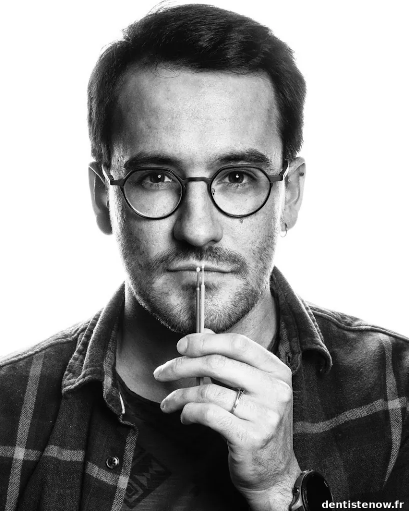 Dr Florian DE CONINCK - Omnipraticien - Dentisterie esthétique et Endodontie