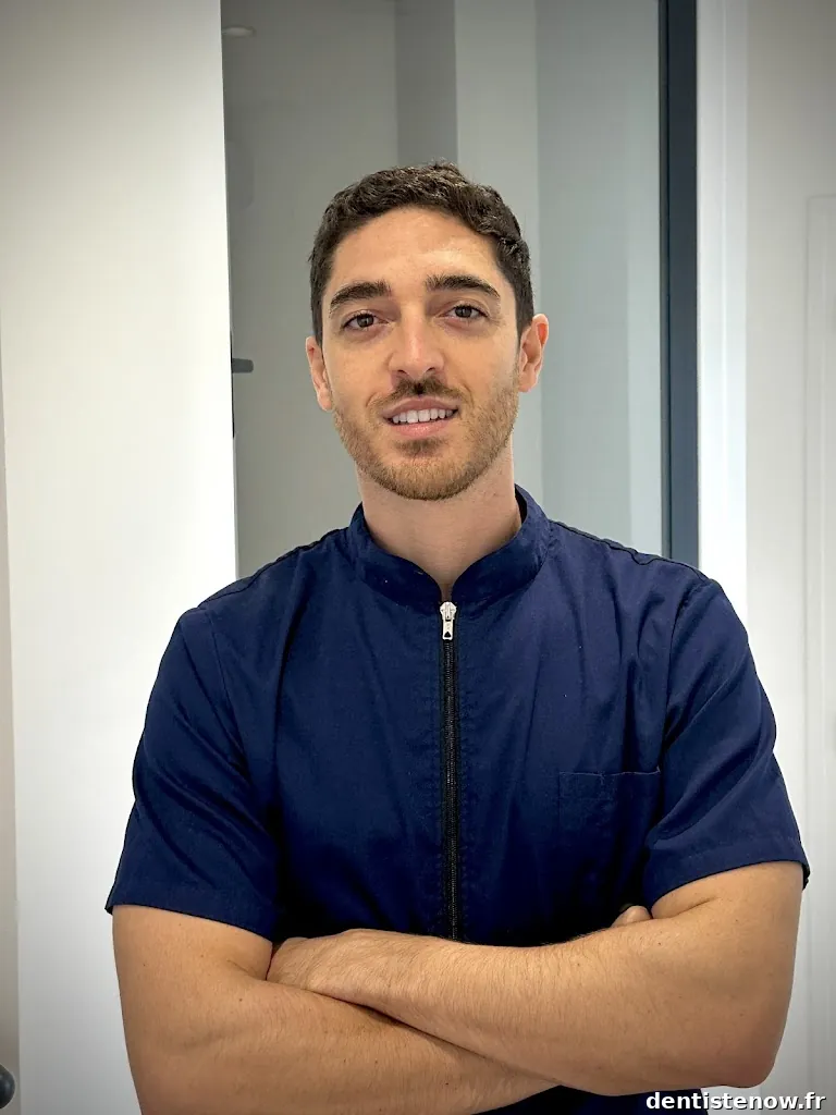 Dr Sacha PARIENTE - Chirurgien dentiste