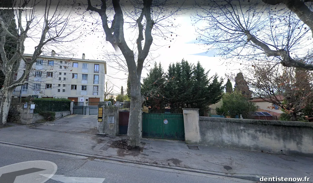 Dr Clement GATTONI - Chirurgien dentiste