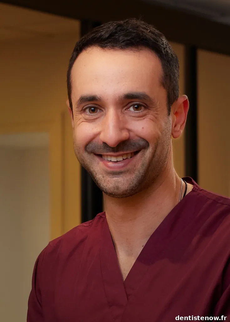 Dr Emmanuel Belhassen / Cabinet dentaire Anatole France