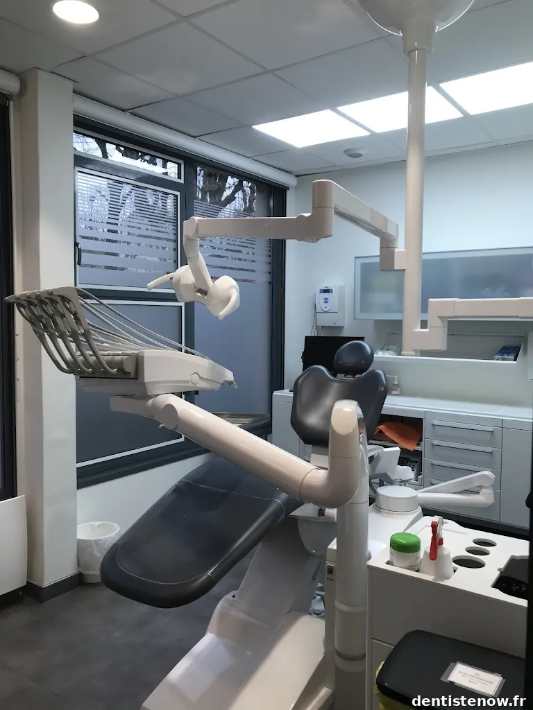 Centre Dentaire Mutualiste - Vienne