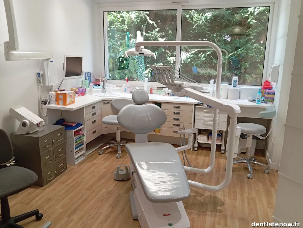 Dr Nicholas DUBOIS La Gaude