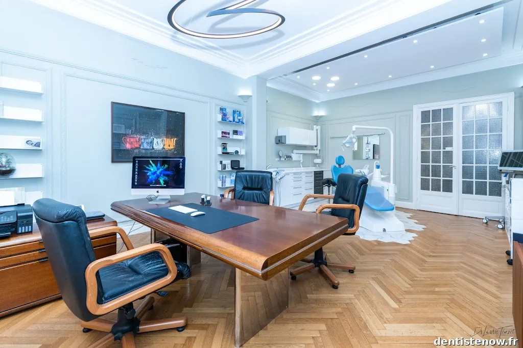 TIMSIT Laurie - Dentiste