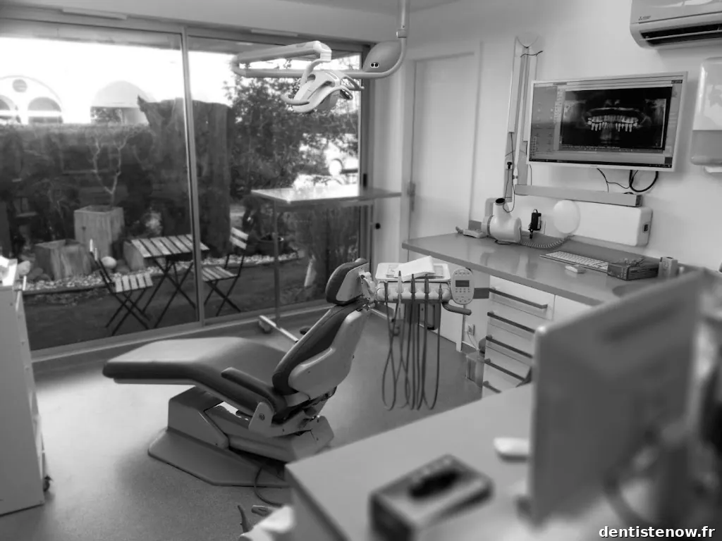 Cabinet Dentaire Bordeaux Barrière de Pessac - Dr Yann Gombauld