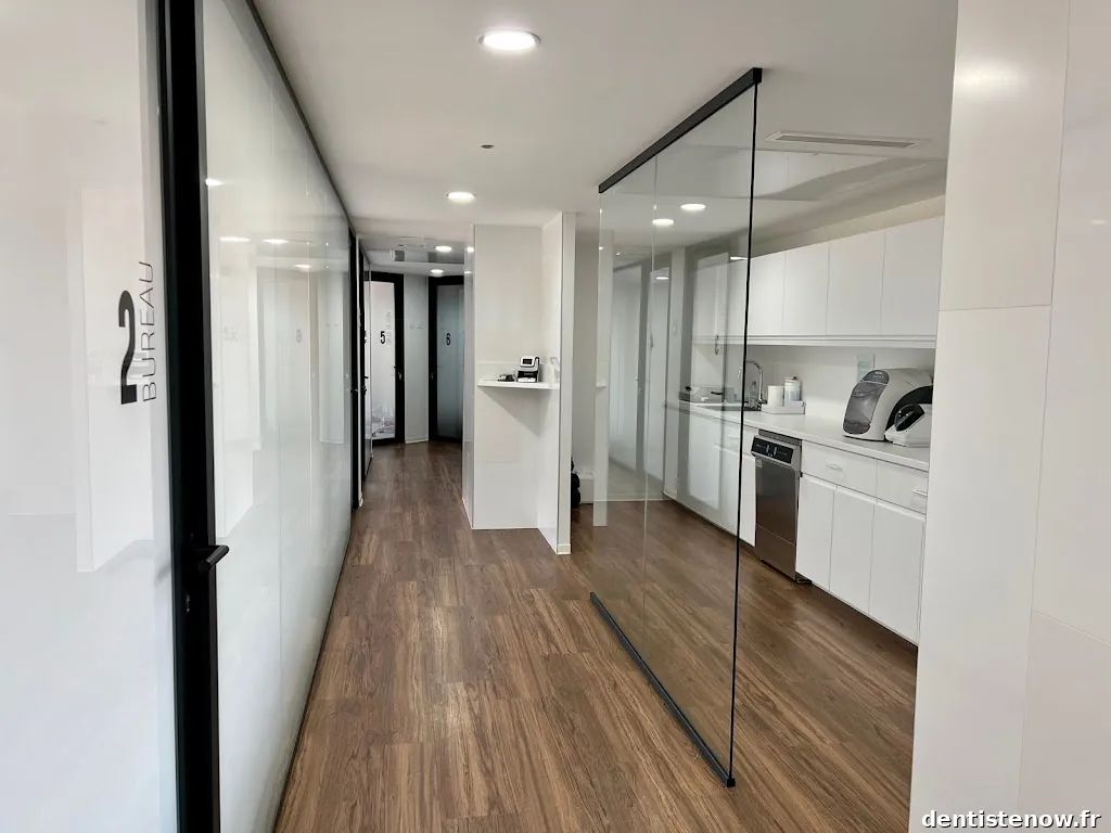 Dr Cédeline JORRO, Chirurgien-dentiste Saint-Laurent-du-Var