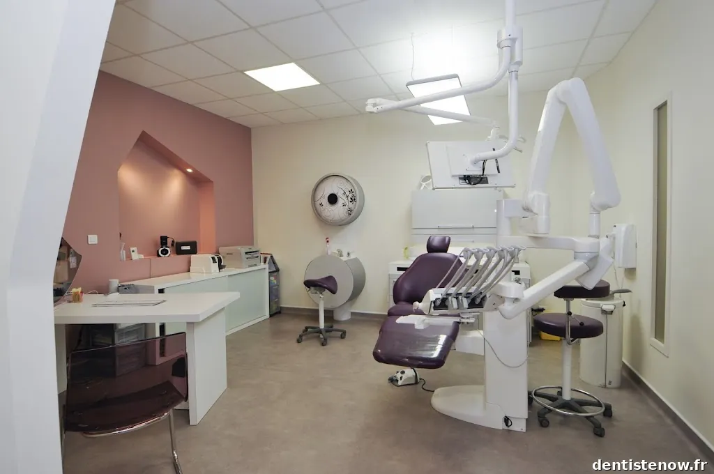 Pascale Casanova chirurgien-dentiste omnipraticien et orthodontie Sète