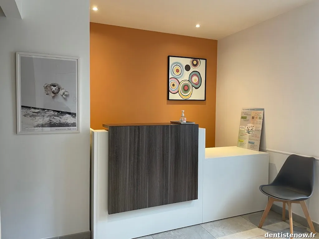 Dr Clémence Giraudeau - Chirurgien-dentiste - Vincennes