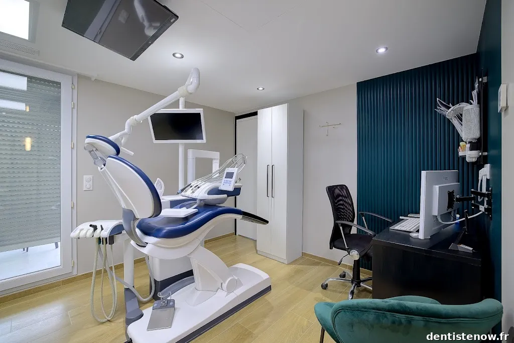 Cabinet Dentaire Le Clos Vendome : Dr Estelle Berruyer, Dr Maria Solera, Dr Anouck Augé et Dr Sylvie Marques