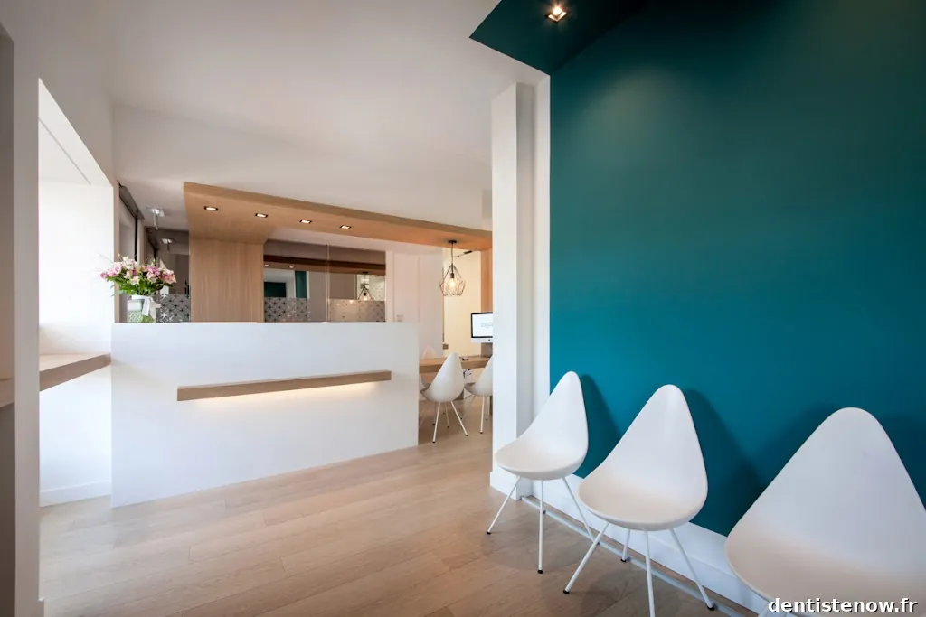 LE SOURIRE DE BARNABE - Drs Nigoghossian, Esmenjaud, Mattera et Barbero