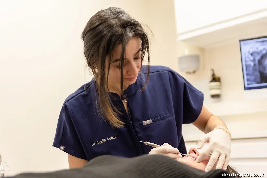 Dr Nadia Kebaili Orthodontiste- Orthodontie Enfants et Adultes - Suresnes