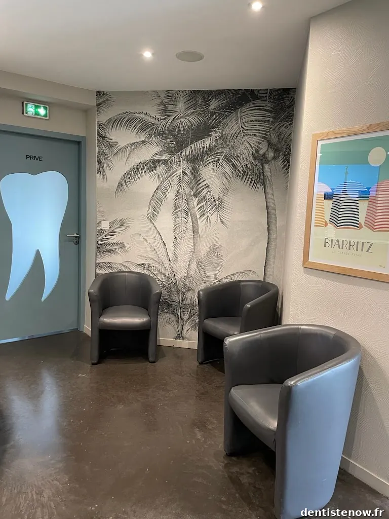 IRATY DENTAIRE, Dr RIVES et Dr DOLAMBI, Dentistes à Biarritz