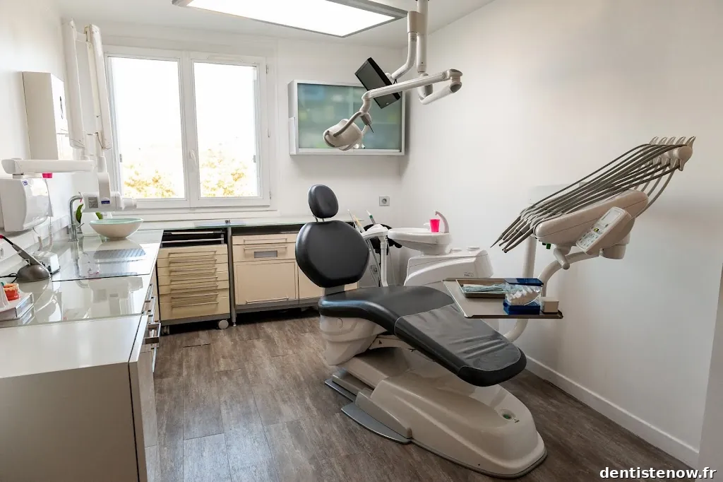 Dr ROUSSEAU - Dentiste Conflans-Sainte-Honorine