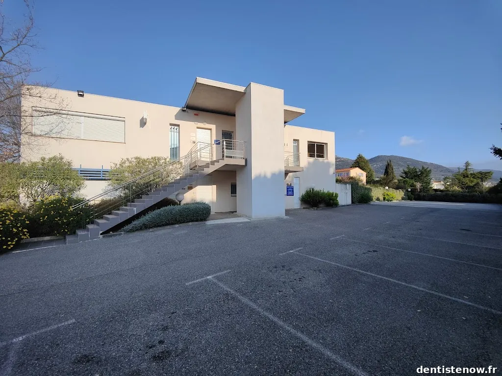 Dr Jonathan Laurent - Chirurgien dentiste La Gaude