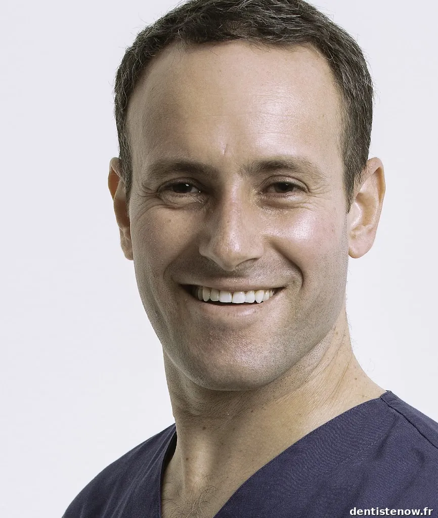 Dr Sylvain Mouraret - Parodontiste spécialiste des implants dentaires à Nice