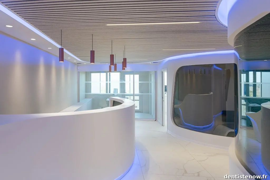 PÔLE SOURIRE - Dr Jérémie BENSADOUN