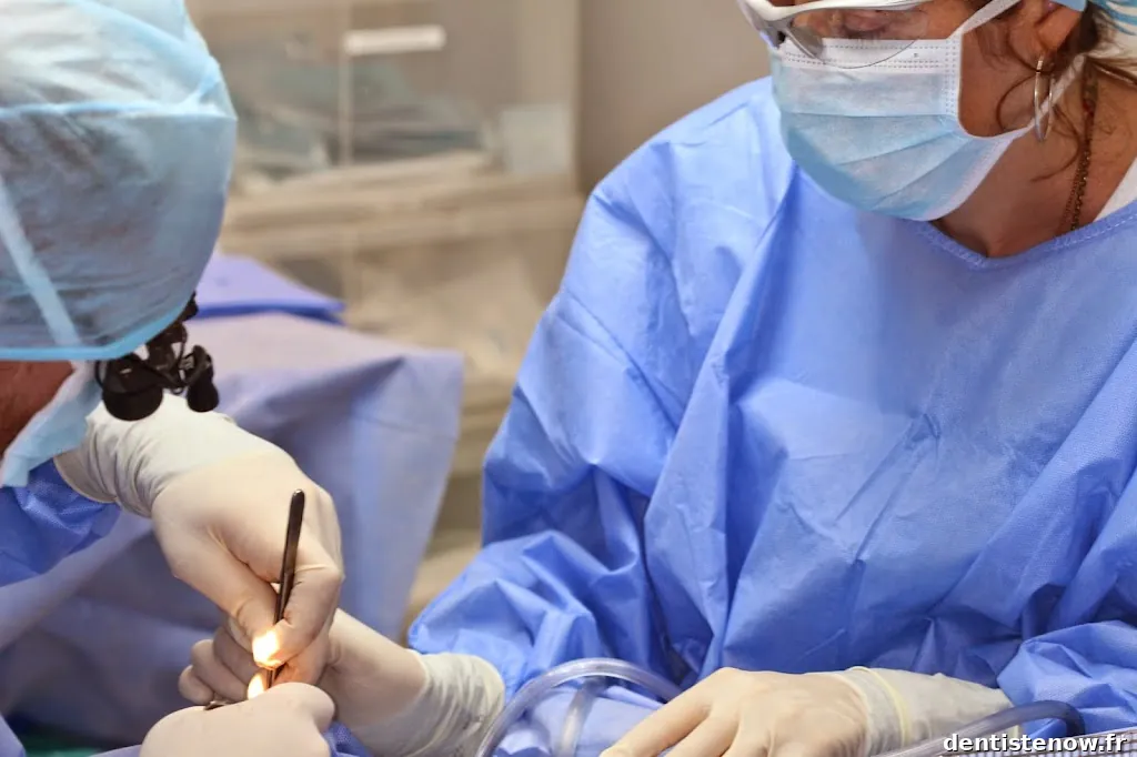 Dr. François Boucays