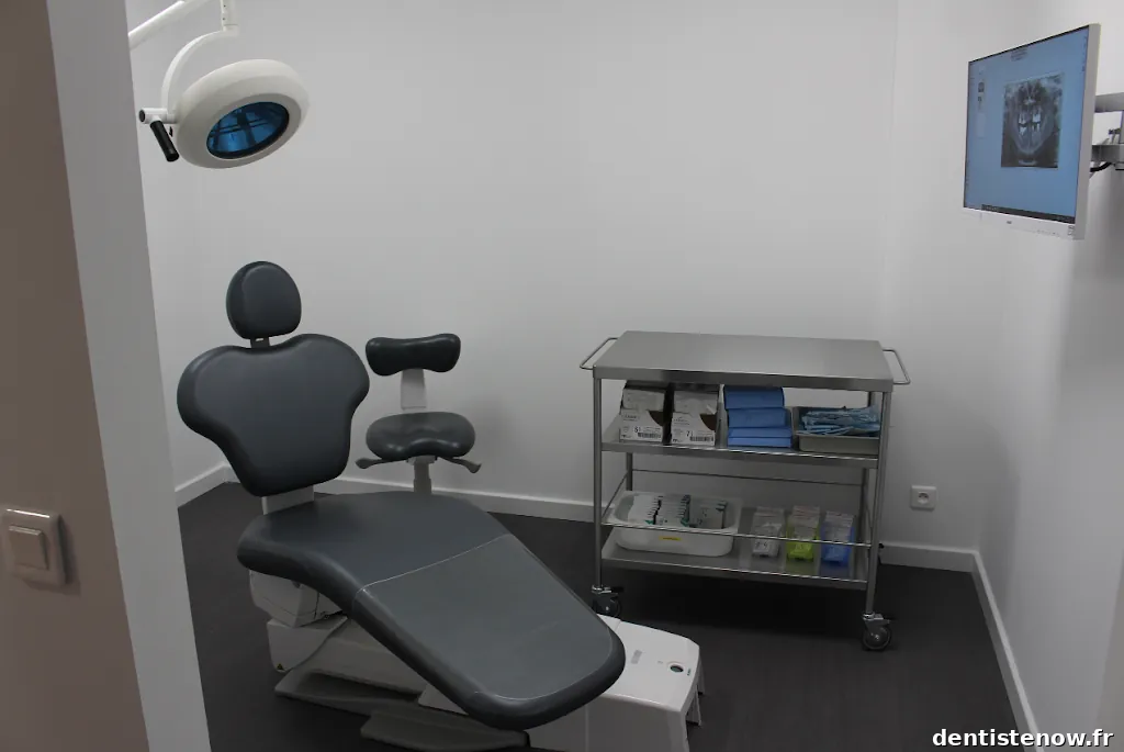 Implant dentaire Bordeaux