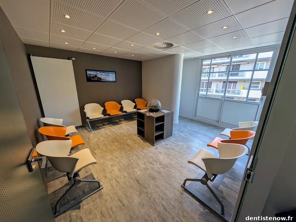 Cabinet dentaire : CONEJERO, PRAT, GERARD, PISTOLE, ALABA, HERNANDEZ