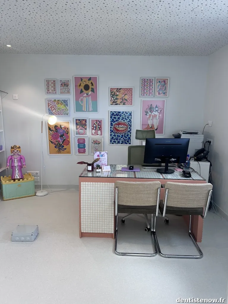 Dr Lauren AMAR / chirurgien dentiste pratique de l’ORTHODONTIE