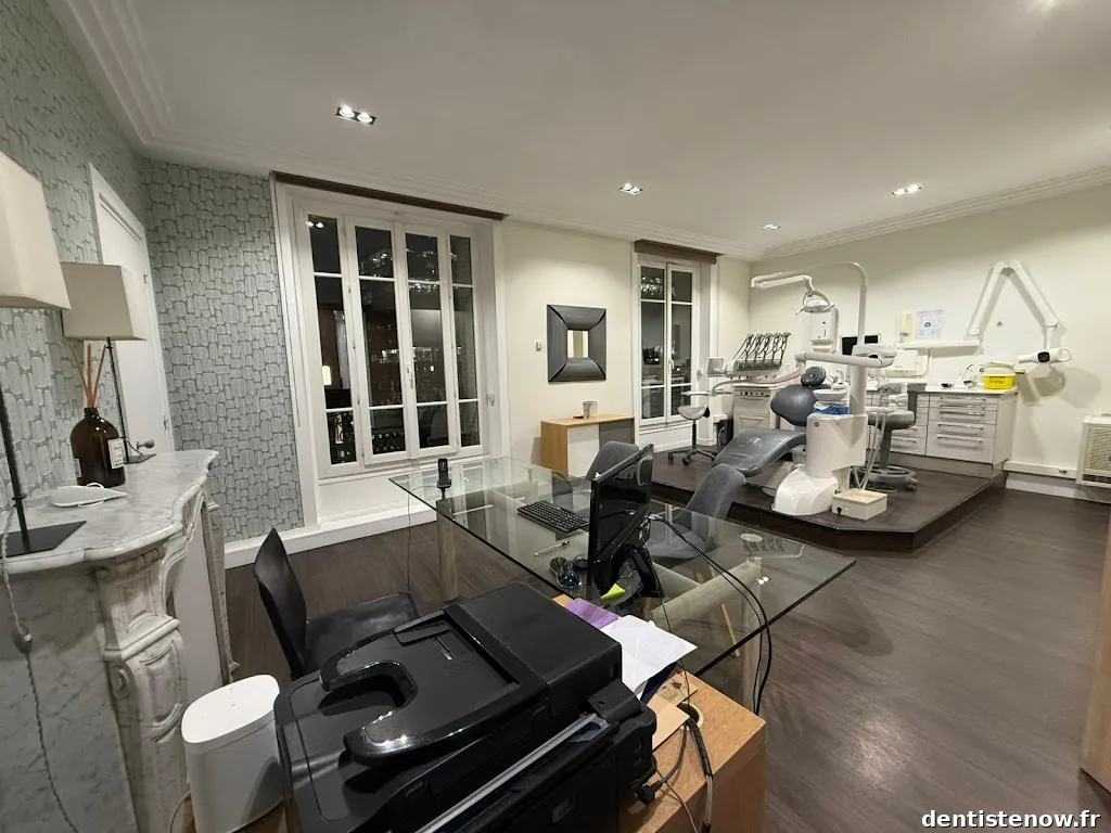 Dr Jonas NATAF - Dentiste Neuilly Sur Seine